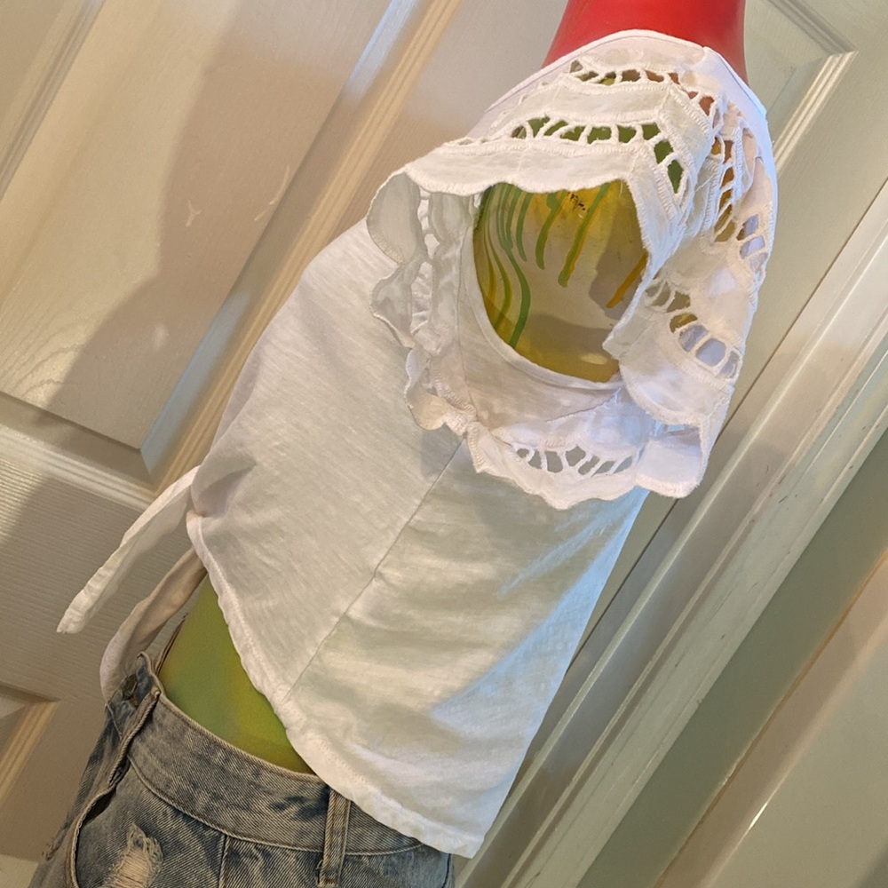 Tahari White Flutter Sleeve Asymmetrical Blouse - Picture 6 of 13